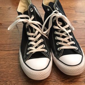 Black converse